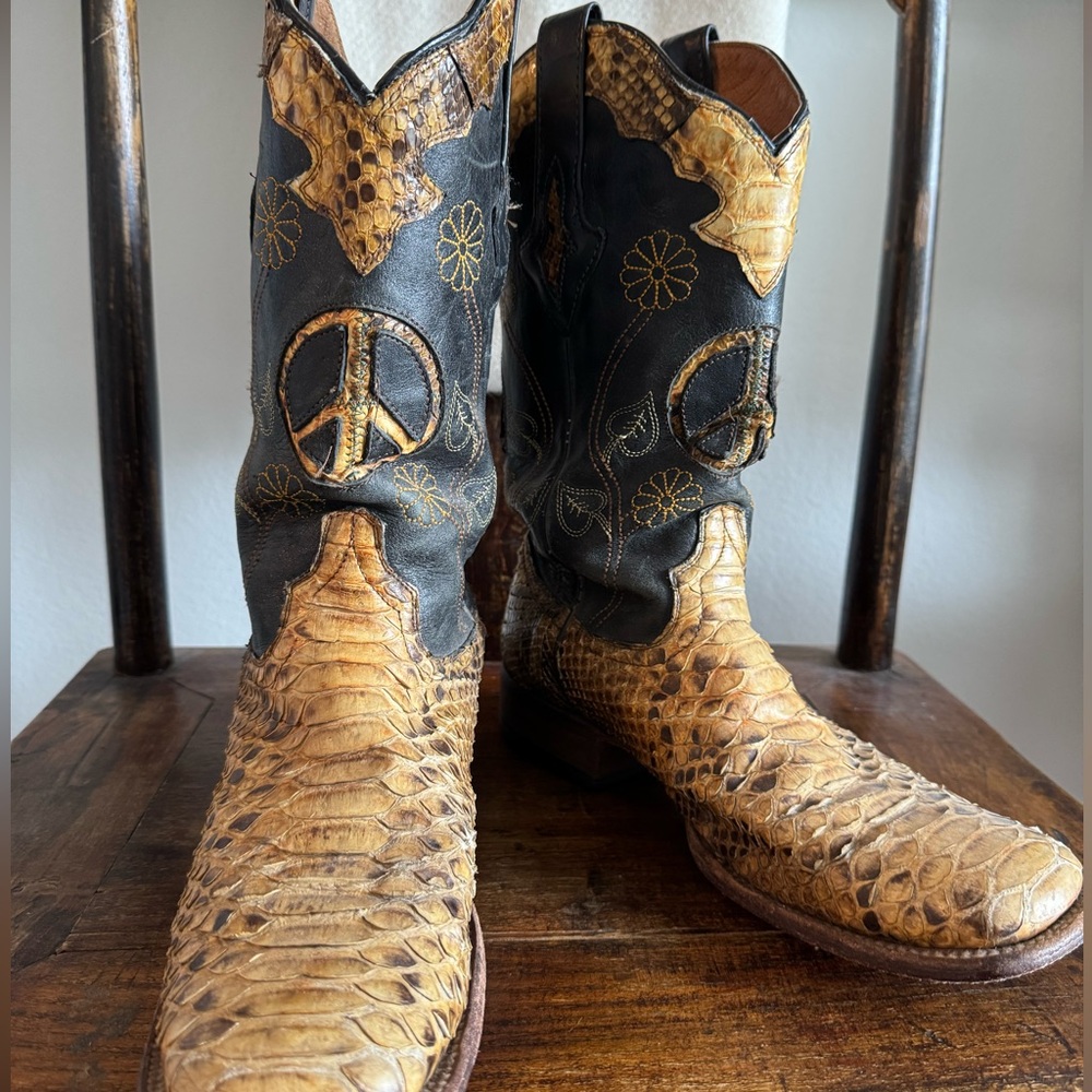 Resistol Ranch Genuine Python And Leather Cowboys… - image 1